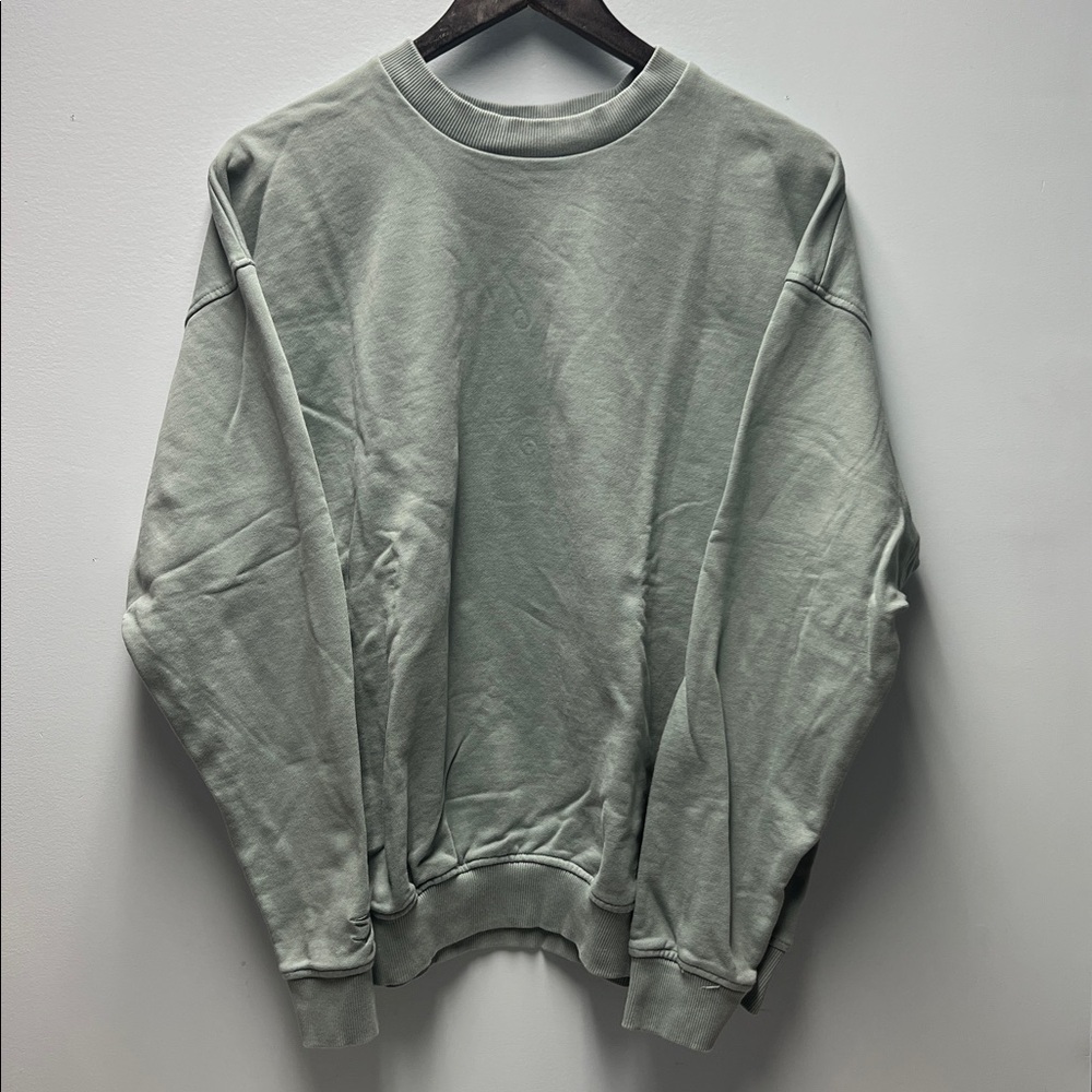 Gymshark Light Green Sweatshirt Men's Small
Women's Medium